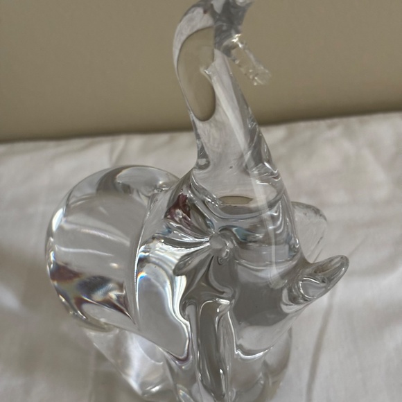 Sweden Art Glass Elephant Trunk Up 6.5" - Picture 4 of 5